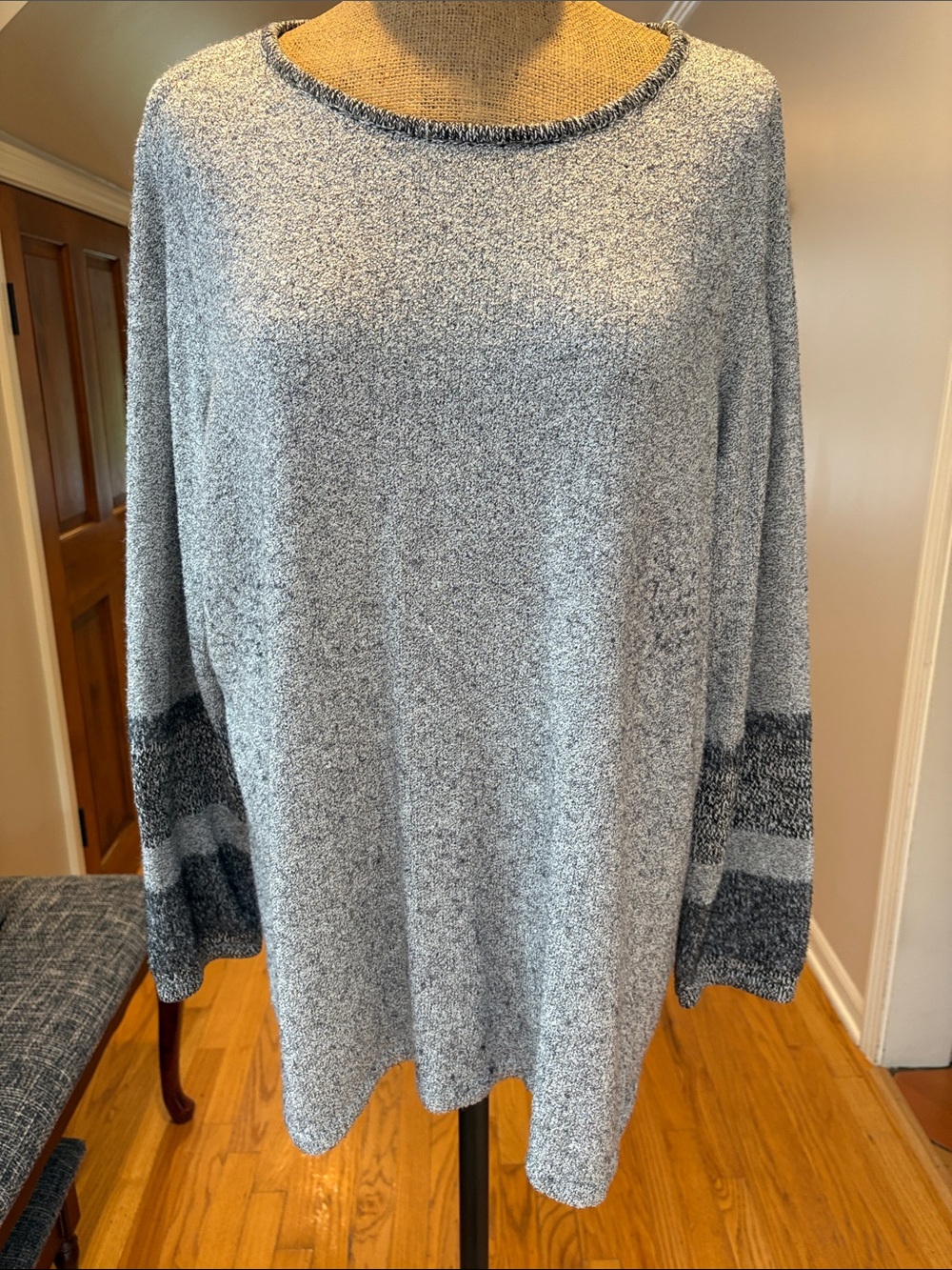 Relaxed Fit Heather Gray Women's Sweater with Stripe Sleeve Detail
